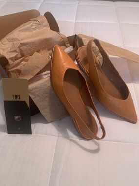 Frye Kenzi Slingback Flats in
Mustard, Size 9.5M, NWT